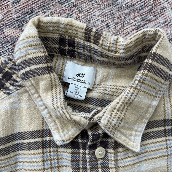 H&M Relaxed Fit Plaid Shirt - Picture 3 of 7